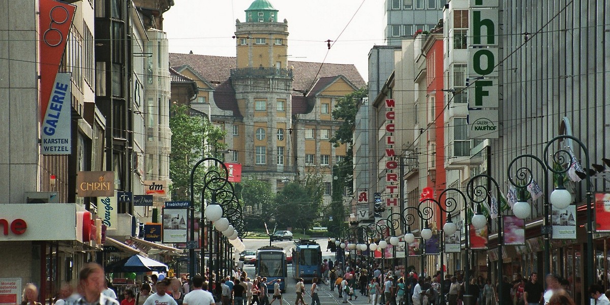Handelsstimmung vor Weihnachten bleibt trüb: Viele Händler erwarten schwaches Jahresendgeschäft Handelsstimmung vor Weihnachten bleibt trüb: Viele Händler erwarten schwaches Jahresendgeschäft